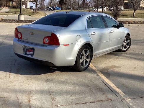 Used 2011 Chevrolet Malibu LT w/ Power Convenience Package image 4