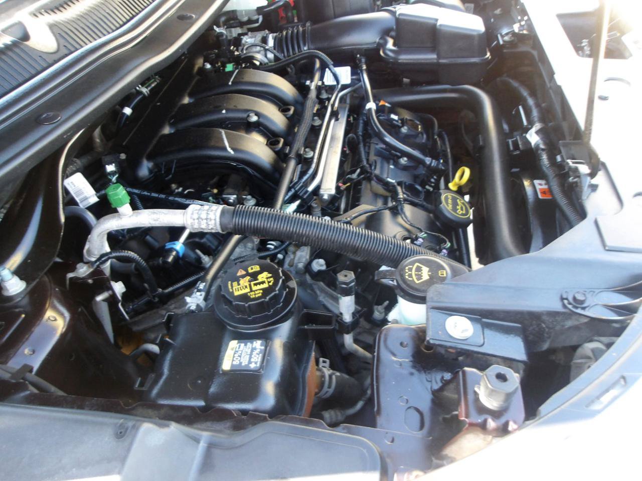 Used 2018 Ford Explorer XLT FWD image 26