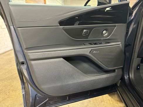 Used 2024 Lincoln Nautilus Reserve w/ Equipment Group 202A image 25