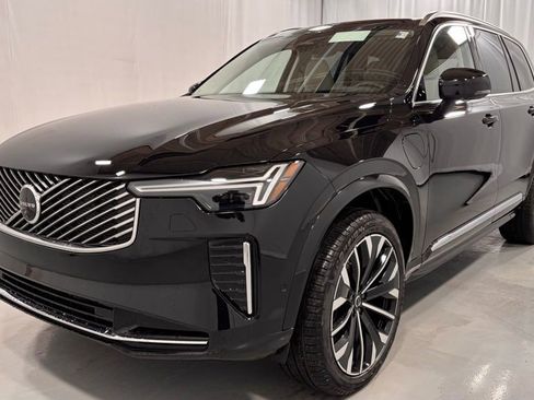 New 2026 Volvo XC90 T8 Ultra w/ Protection Package Premier image 1