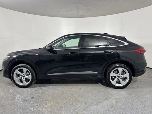 Used 2025 Audi Q5 Premium Plus w/ Premium Plus image 2