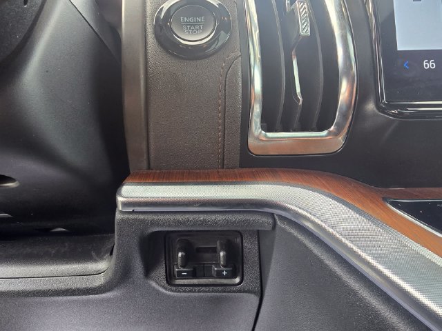 Used 2025 Ford Expedition King Ranch AWD/4WD image 28