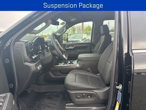 New 2026 GMC Sierra 2500 SLT w/ SLT Premium Package AWD/4WD image 13