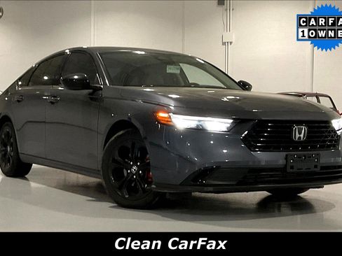 Used 2025 Honda Accord SE image 2