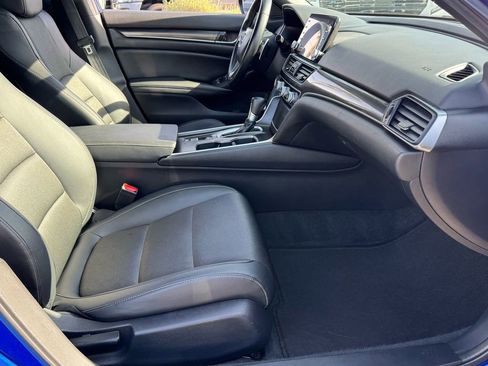 Used 2021 Honda Accord Sport image 18
