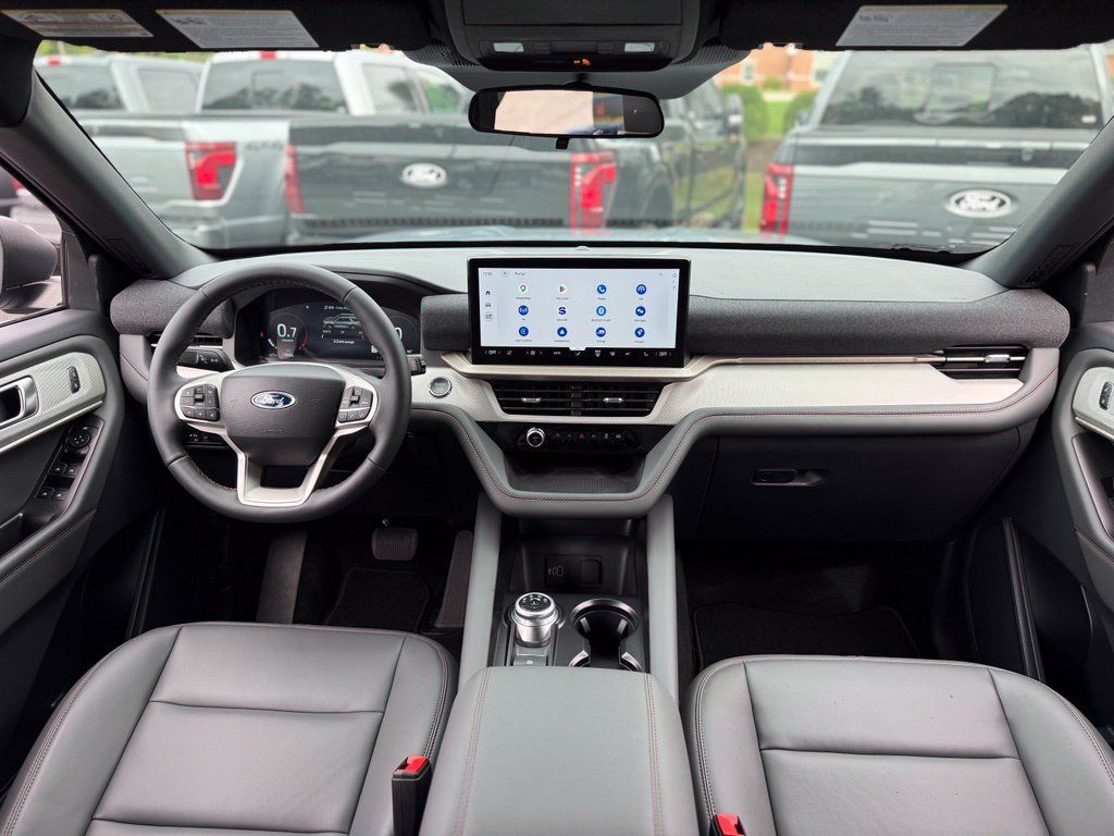New 2027 Ford Explorer Active w/ Active Comfort Package AWD/4WD image 2