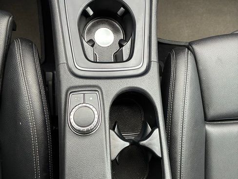 Used 2018 Mercedes-Benz CLA 250 4MATIC image 31