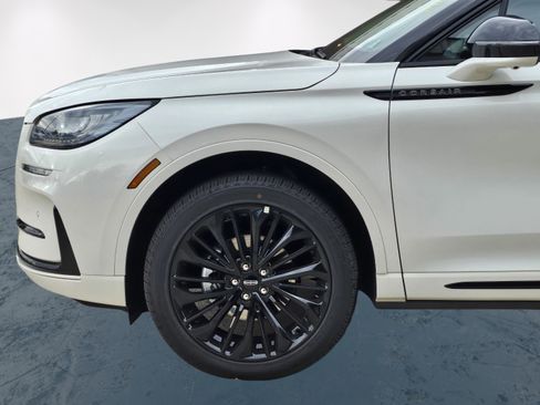 New 2026 Lincoln Corsair Premiere AWD/4WD image 9