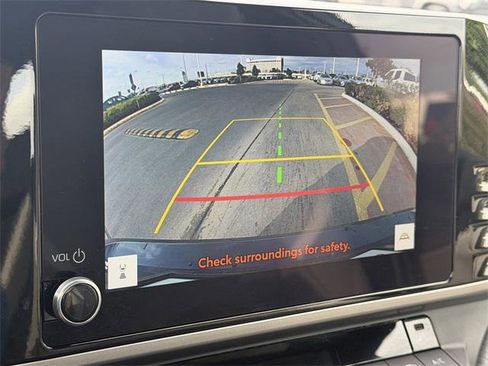 Certified 2025 Toyota Camry SE image 15