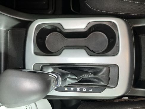 Used 2022 Chevrolet Colorado LT w/ Fleet Safety Package RWD image 22