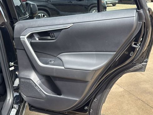 Certified 2025 Toyota RAV4 LE image 29