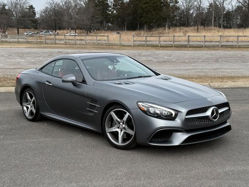 Used 2019 Mercedes-Benz SL 550 image 9