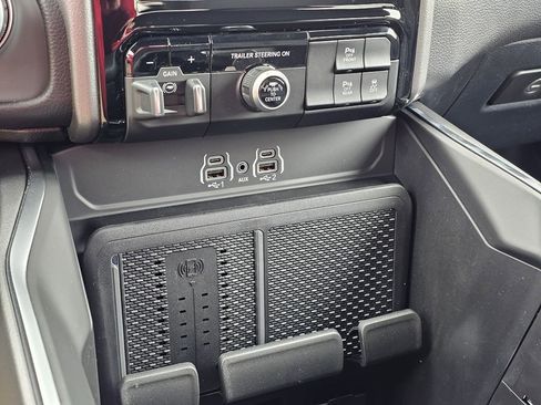 New 2026 RAM 1500 4x4 Crew Cab image 26