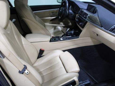 Used 2020 BMW 430i Convertible w/ Convenience Package image 23