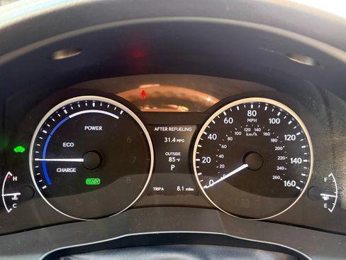 Used 2013 Lexus ES 300h w/ Premium Pkg FWD image 14