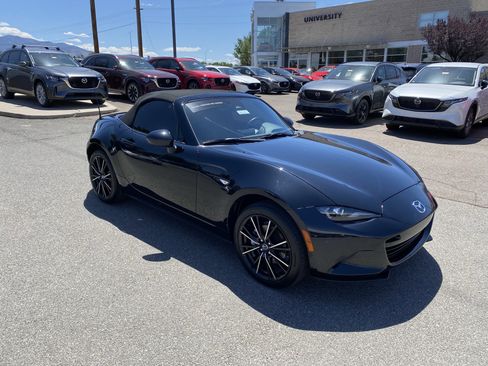 Certified 2024 MAZDA MX-5 Miata Grand Touring w/ Weather Package RWD image 42