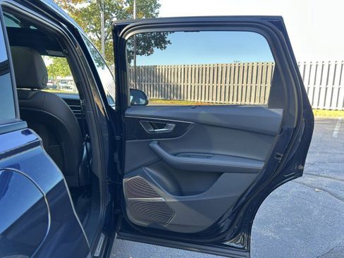 Certified 2025 Audi Q7 3.0T Premium Plus w/ Premium Plus Package image 27