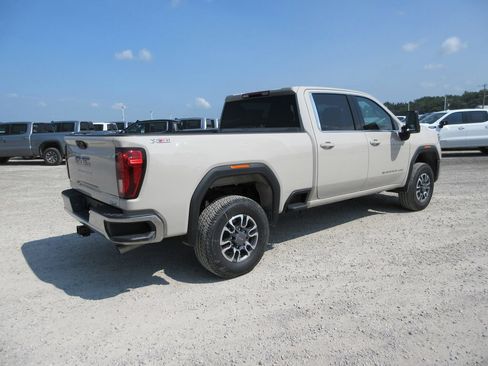 New 2026 GMC Sierra 2500 SLE w/ SLE Value Package; AWD/4WD image 5