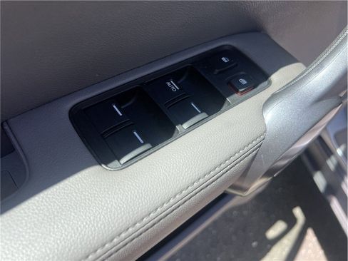 Used 2009 Honda CR-V EX-L image 14