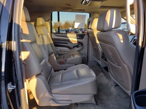Used 2016 Chevrolet Suburban LTZ image 13