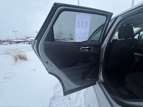 Used 2023 Kia Sportage LX image 21