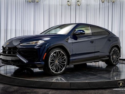 Used 2025 Lamborghini Urus SE image 6