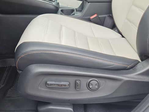Used 2024 Honda CR-V Sport Touring image 19