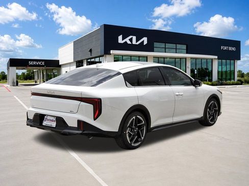 New 2026 Kia K4 EX w/ GT-Line Premium Package FWD image 4