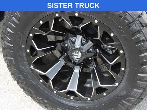 Used 2020 Chevrolet Silverado 1500 LT image 17