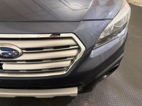 Used 2017 Subaru Outback 2.5i Limited image 5