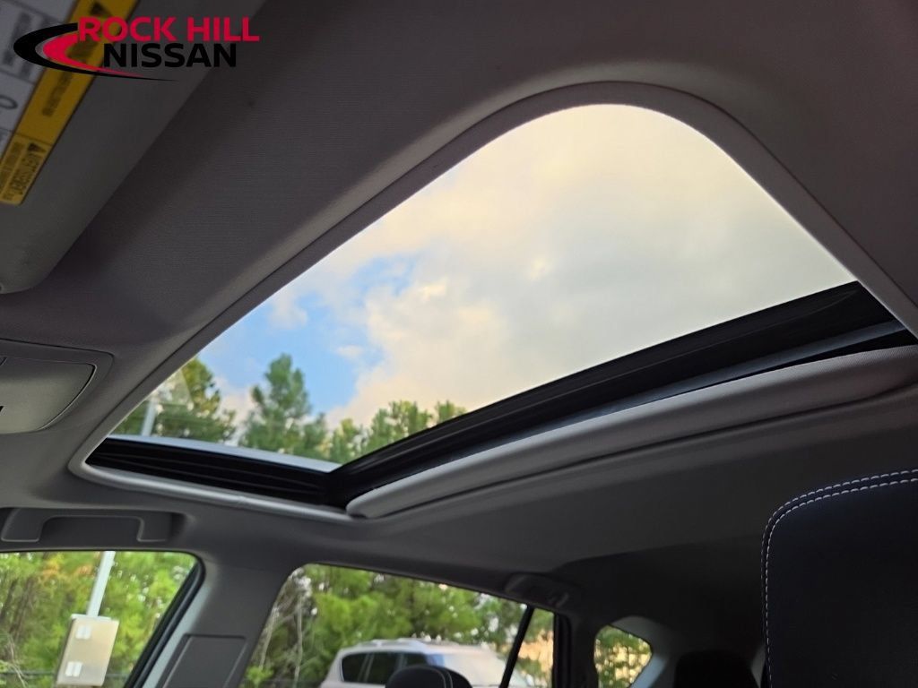 Used 2017 Toyota RAV4 XLE w/ All Weather Liner Package AWD/4WD image 23