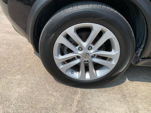 Used 2012 Nissan Juke SV FWD image 22