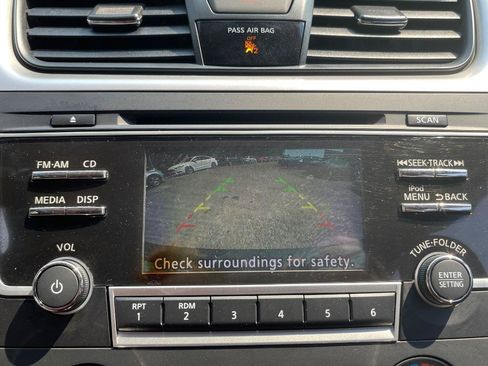 Used 2017 Nissan Altima 2.5 SR w/ Midnight Edition Package FWD image 30