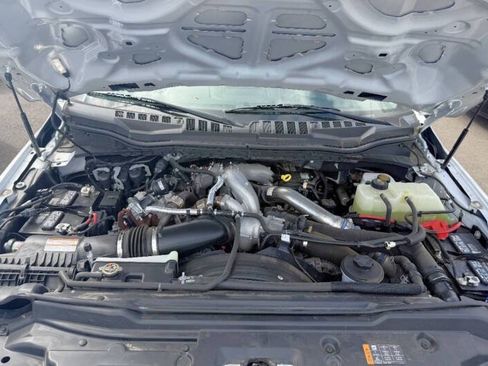 Used 2021 Ford F550 4x4 Regular Cab Super Duty image 28