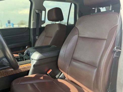 Used 2020 Chevrolet Tahoe Premier w/ Premier Plus Edition AWD/4WD image 11