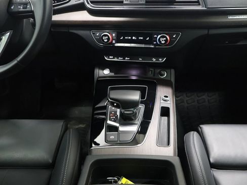 Used 2022 Audi Q5 2.0T Premium Plus image 20