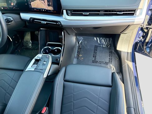 Used 2025 BMW X1 xDrive28i image 17