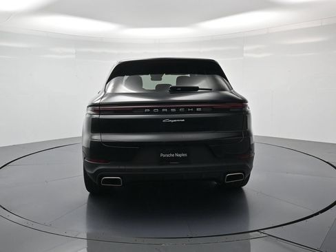 Certified 2026 Porsche Cayenne AWD/4WD image 29