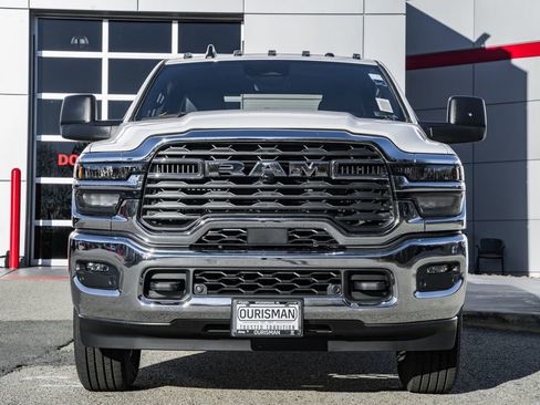 New 2026 RAM 2500 Tradesman w/ Chrome Appearance Group image 2
