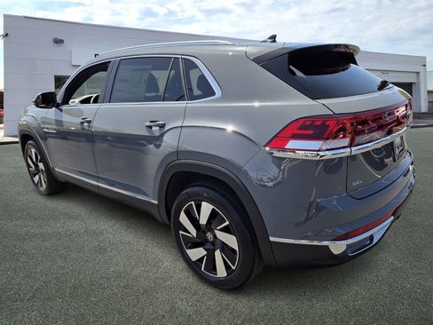 New 2026 Volkswagen Atlas Cross Sport SEL AWD/4WD image 4