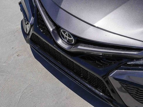 Used 2024 Toyota Camry XSE FWD image 8