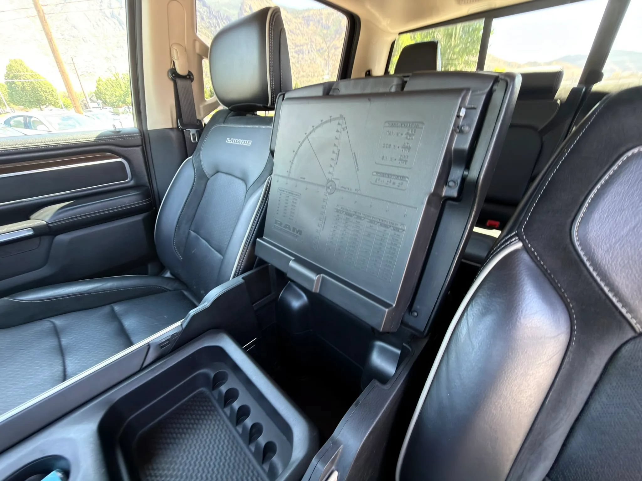 Used 2021 RAM 1500 Laramie AWD/4WD image 29