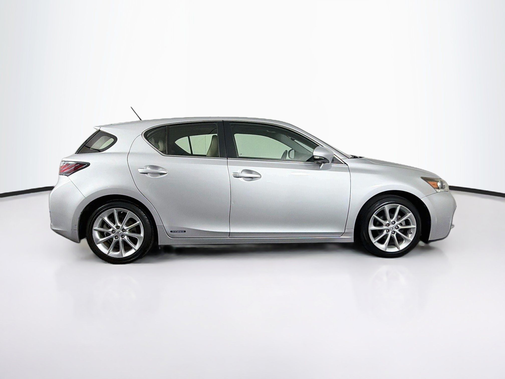 Used 2012 Lexus CT 200h Premium w/ Premium Audio Pkg FWD image 10