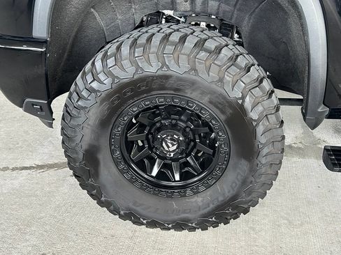Used 2025 Chevrolet Silverado 2500 LTZ w/ Trail Boss Package AWD/4WD image 28