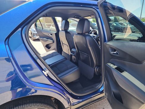 Used 2023 Chevrolet Equinox RS FWD image 18