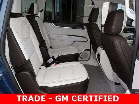 Certified 2025 GMC Acadia Denali w/ Super Cruise Package image 18