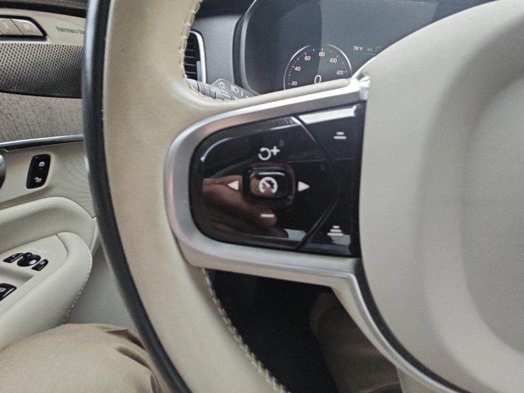 Used 2022 Volvo XC90 T6 Inscription w/ Advanced Package AWD/4WD image 21