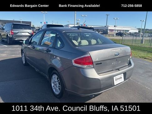Used 2009 Ford Focus SE image 6