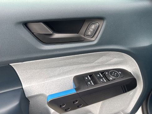 Used 2025 Ford Maverick XLT w/ Equipment Group 302A image 23