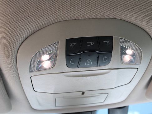 Used 2017 Chrysler Pacifica Touring Plus w/ Tire & Wheel Group image 93